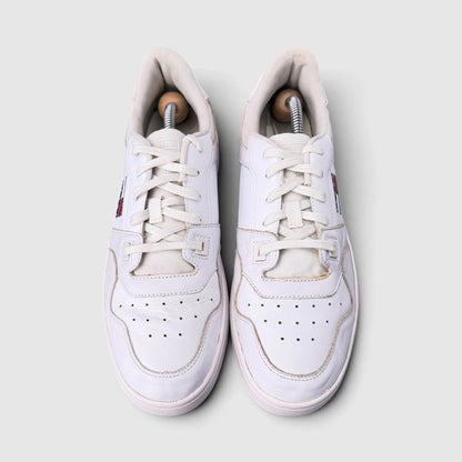 Tommy Hilfiger Retro Basket Ess, buty sportowe męskie w bardzo dobrym stanie rozmiar 41, widok z przodu