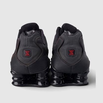 Nike Shox TL Triple Black, buty sportowe damskie w bardzo dobrym stanie rozmiar 40.5, widok z tyłu