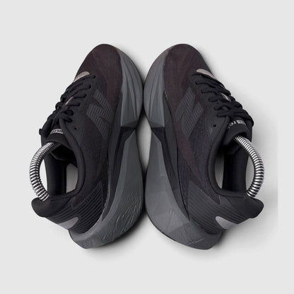 New Balance FuelCell Rebel V5, buty sportowe damskie w bardzo dobrym stanie rozmiar 36.5, widok z góry