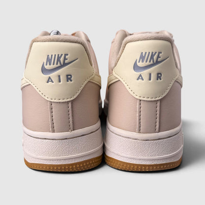 Nike Air Force 1 Low Sanddrift, buty sportowe damskie w bardzo dobrym stanie rozmiar 36, widok z tyłu