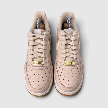 Nike Air Force 1 Low Sanddrift, buty sportowe damskie w bardzo dobrym stanie rozmiar 36, widok z przodu