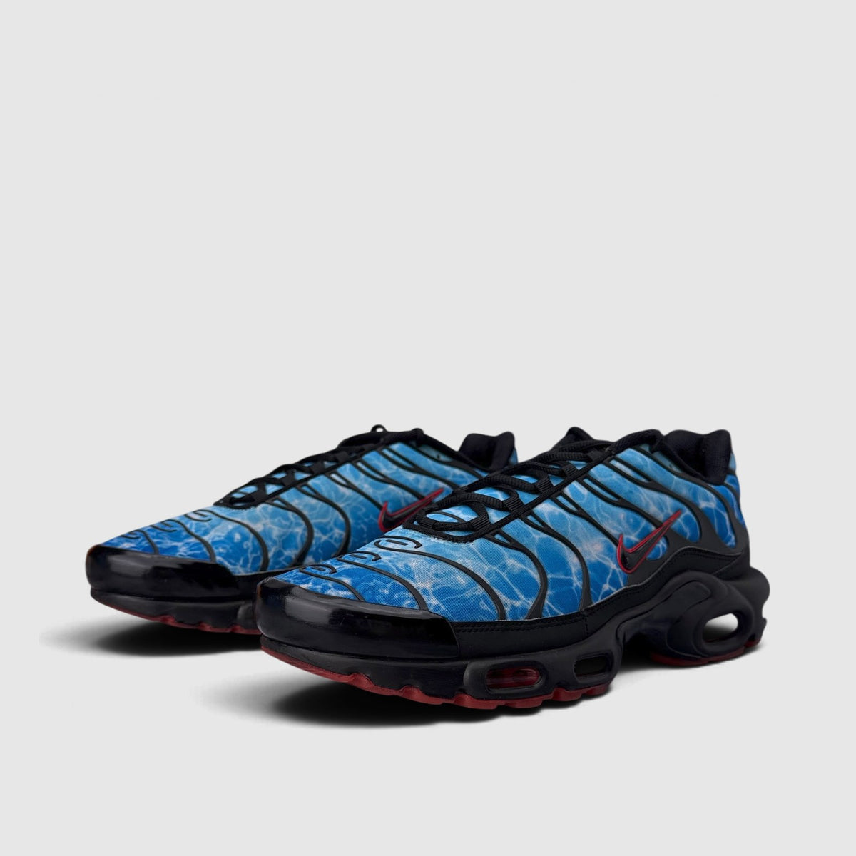 Nike Air Max Plus Shark Attack, buty sportowe męskie w bardzo dobrym stanie rozmiar 47.5, para butów