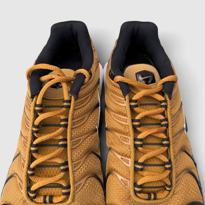 Nike Air Max Plus, buty sportowe męskie w bardzo dobrym stanie rozmiar 42.5, widok z przodu