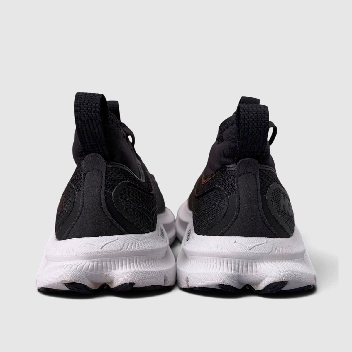 Hoka Kawana Mid, buty sportowe damskie w bardzo dobrym stanie rozmiar 37 1/3, widok z tyłu