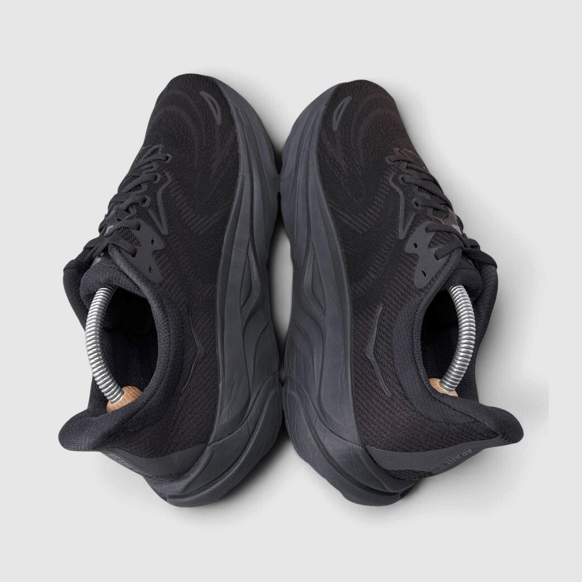 Hoka Arahi 8 Wide, buty sportowe męskie w bardzo dobrym stanie rozmiar 44, widok z góry