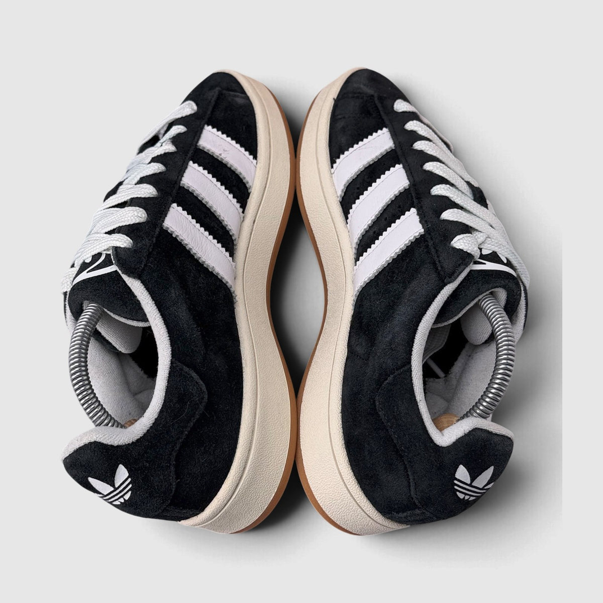 Adidas Campus Black White Gum, buty sportowe męskie w bardzo dobrym stanie rozmiar 42, widok z góry
