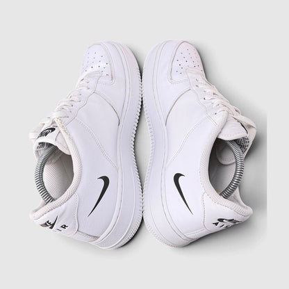Nike Air Force 1 Low Quadruple Swoosh, buty sportowe męskie w bardzo dobrym stanie rozmiar 42.5, widok z góry