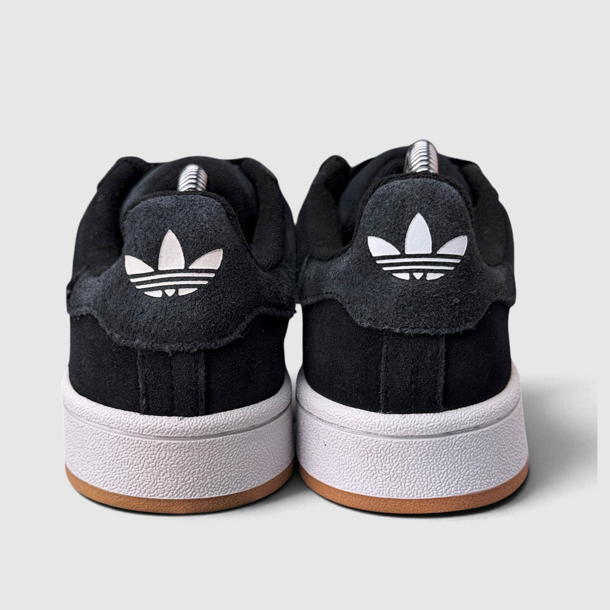 Adidas Campus 00s, buty sportowe damskie w bardzo dobrym stanie rozmiar 36, widok z tyłu