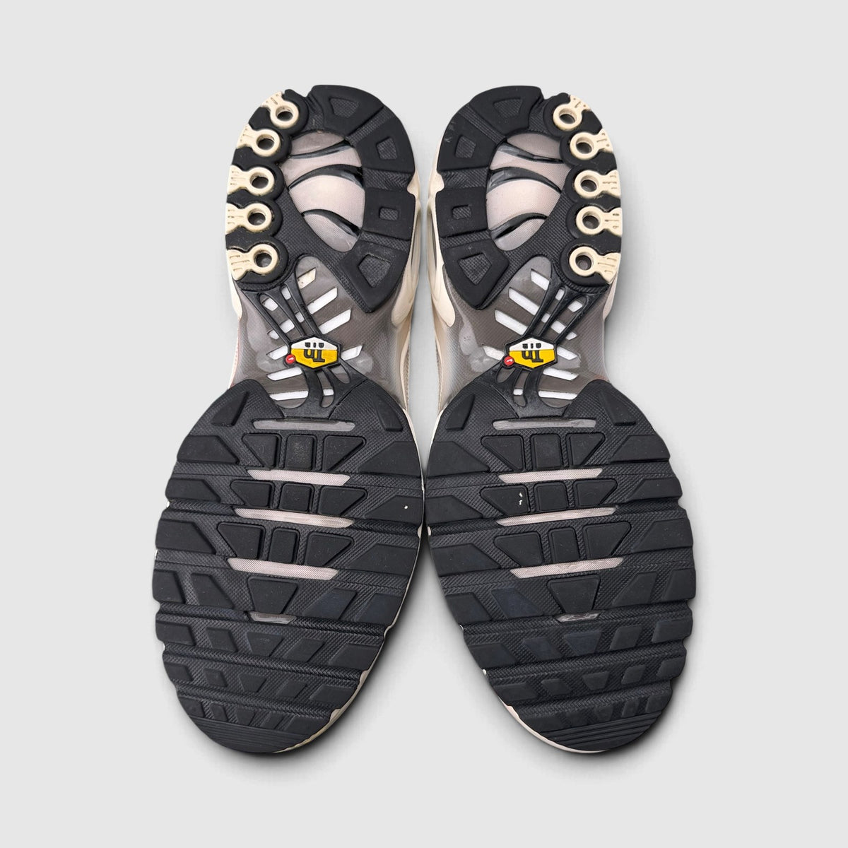 Nike Air Max Plus Light Orewood Brown, buty sportowe męskie w bardzo dobrym stanie rozmiar 45, podeszwa