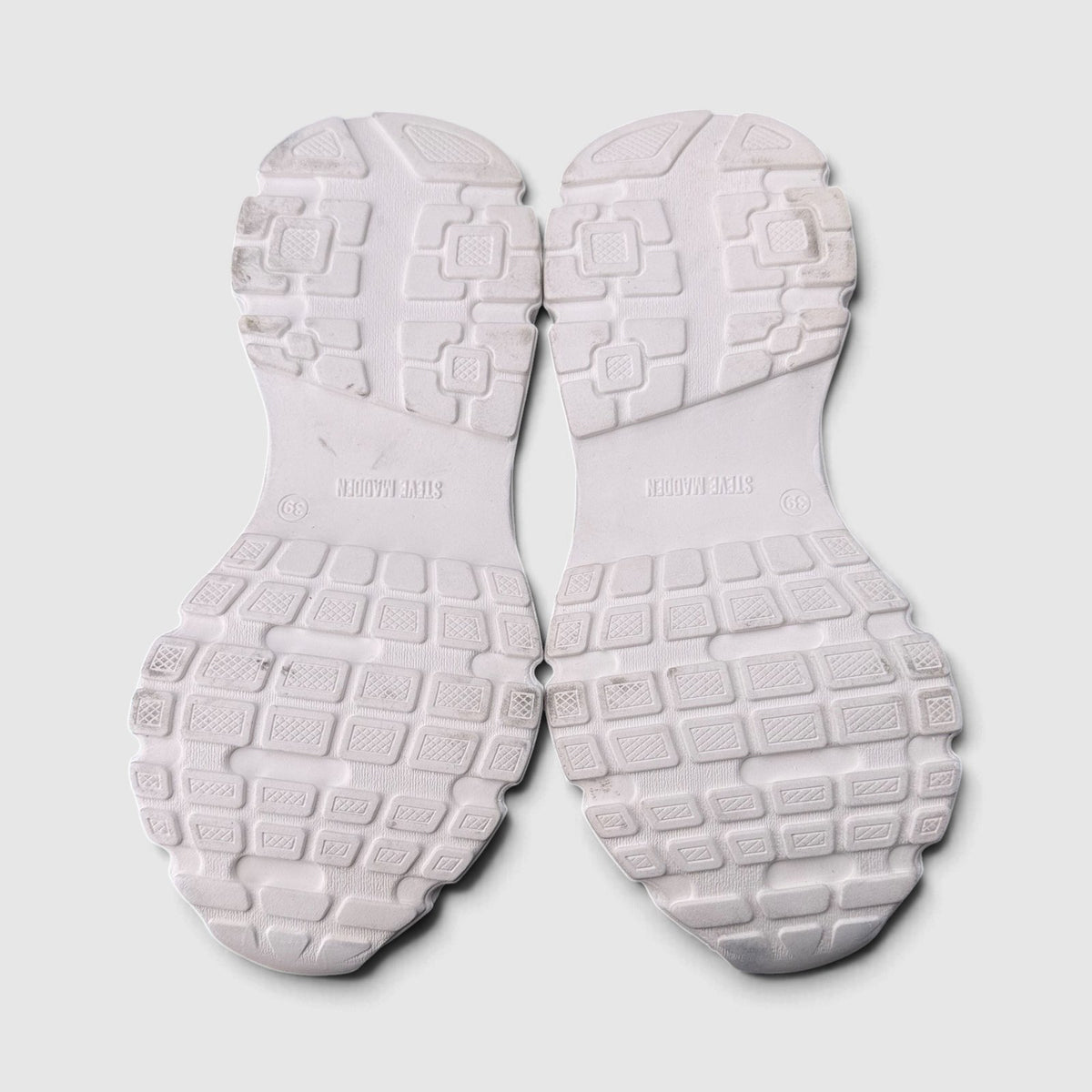 Steve Madden Placid, buty sportowe damskie w bardzo dobrym stanie rozmiar 39, podeszwa