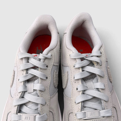Nike Air Force 1 Low, buty sportowe damskie w bardzo dobrym stanie rozmiar 36.5, detal