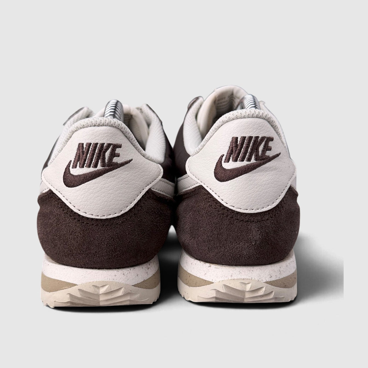 Nike Classic Cortez Baroque Brown, buty sportowe damskie w bardzo dobrym stanie rozmiar 38.5, widok z tyłu