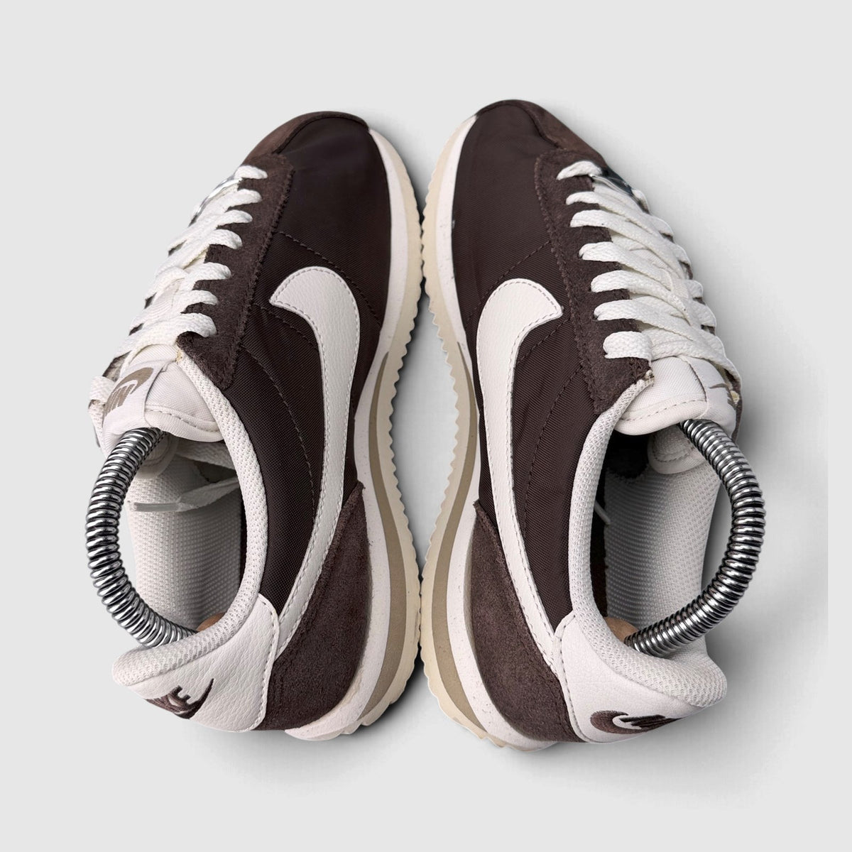 Nike Classic Cortez Baroque Brown, buty sportowe damskie w bardzo dobrym stanie rozmiar 35, widok z góry