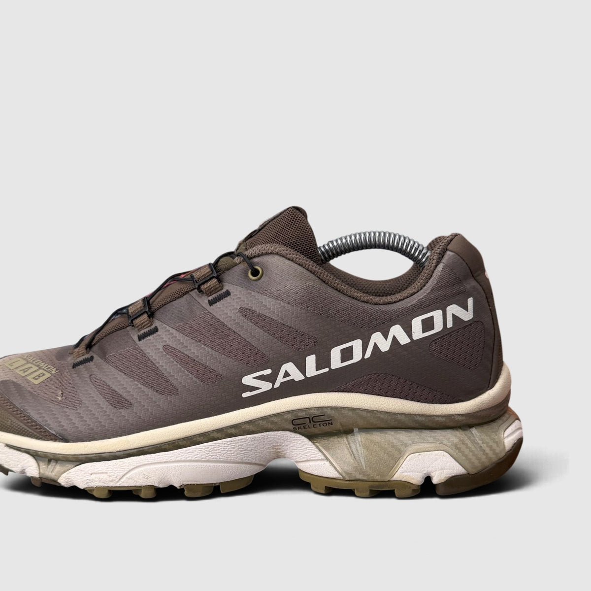 Salomon XT-4 OG, buty sportowe męskie w bardzo dobrym stanie rozmiar 41.5, boczny profil, prawa strona