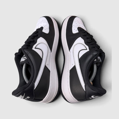 Nike Air Force 1 ’07 Panda, buty sportowe męskie w bardzo dobrym stanie rozmiar 45, widok z góry