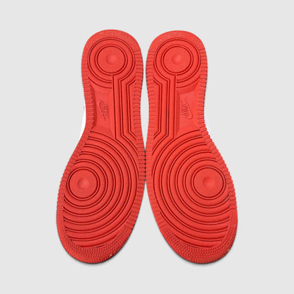 Nike Air Force 1 '07 Low Dragon Red, buty sportowe męskie w bardzo dobrym stanie rozmiar 44.5, podeszwa
