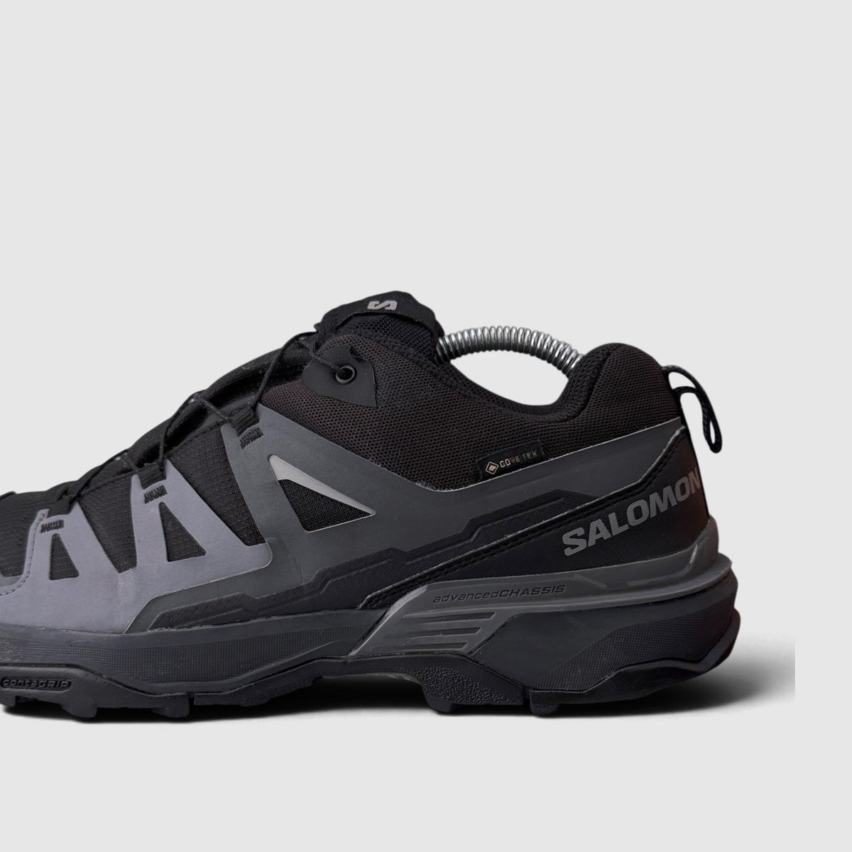 Salomon X Ultra 360 GTX, buty sportowe męskie w bardzo dobrym stanie rozmiar 44, boczny profil, lewa strona