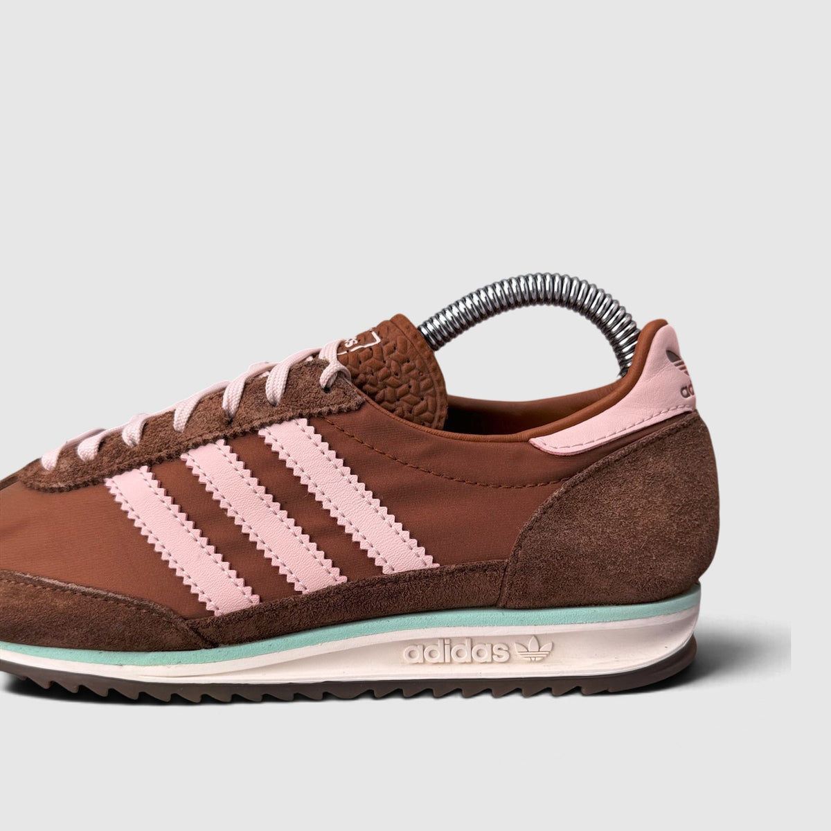 Adidas SL 72 OG, buty sportowe damskie w bardzo dobrym stanie rozmiar 38, boczny profil, prawa strona
