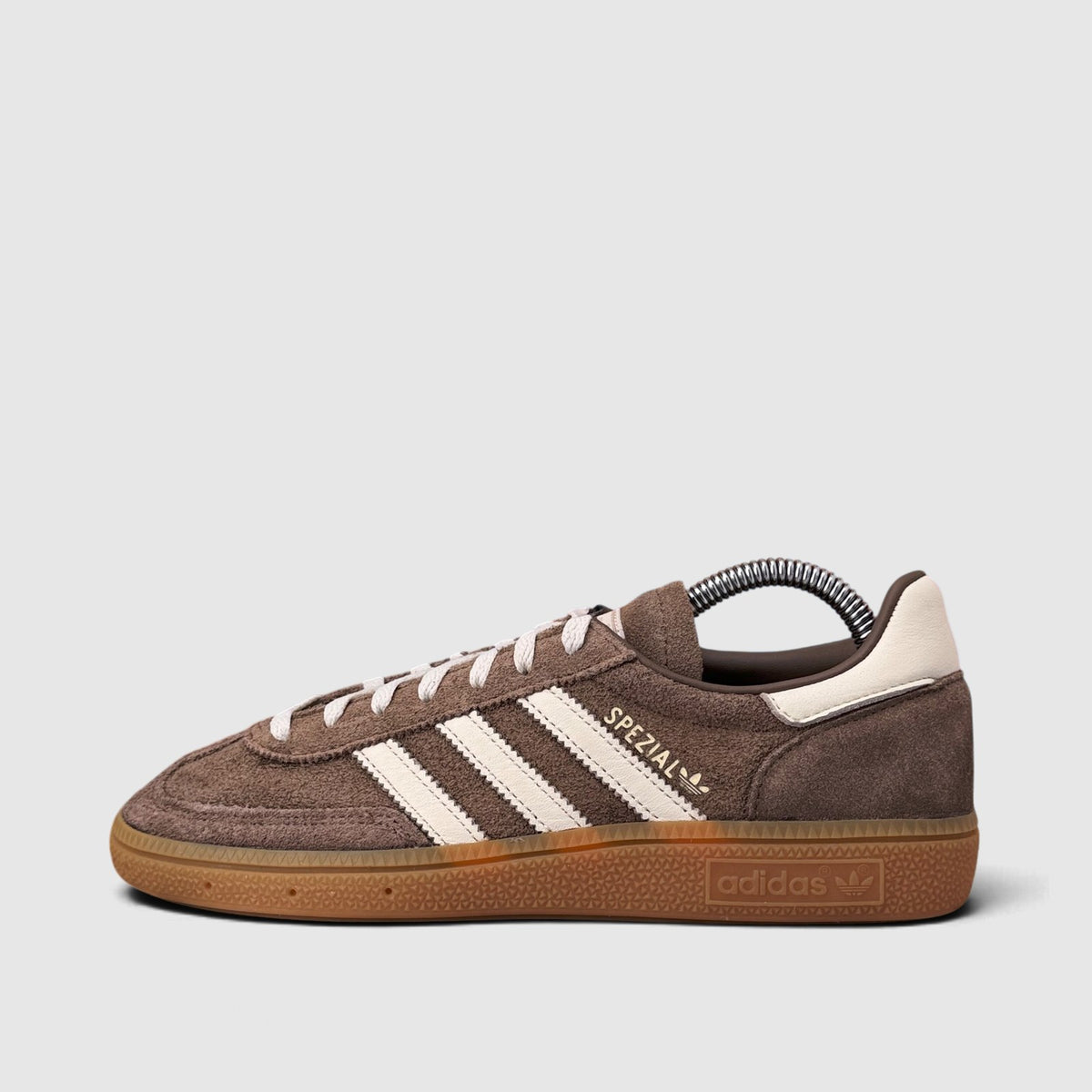 Adidas Handball Spezial, buty sportowe damskie w bardzo dobrym stanie rozmiar 38, boczny profil, lewa strona