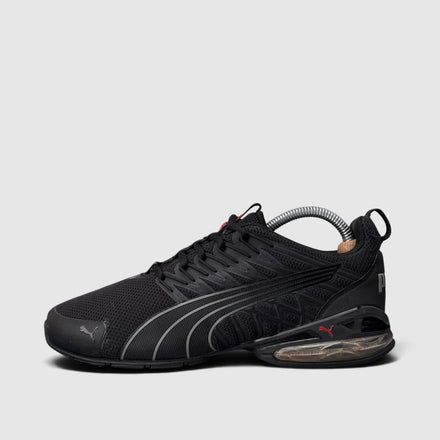 Puma Voltaic Evo Black, buty sportowe męskie w bardzo dobrym stanie rozmiar 41, boczny profil, lewa strona