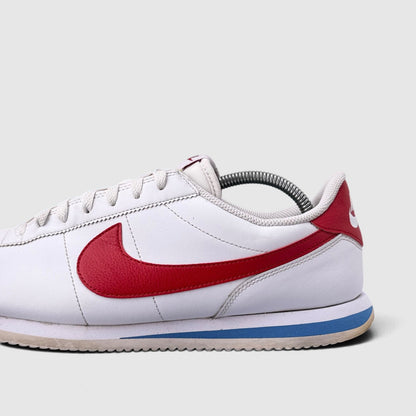 Nike Classic Cortez, buty sportowe męskie w bardzo dobrym stanie rozmiar 45.5, boczny profil, lewa strona