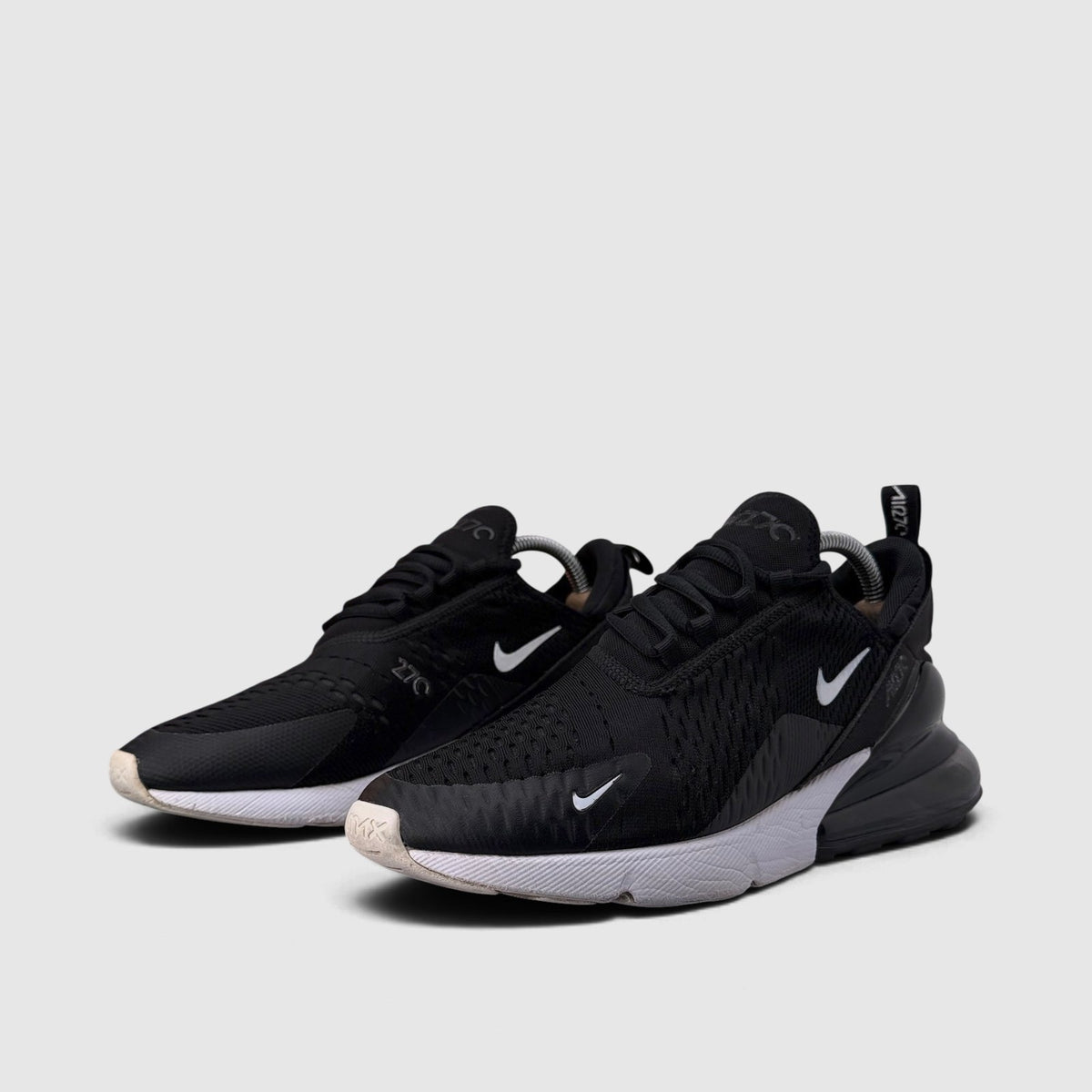 Nike Air Max 270, buty sportowe męskie w bardzo dobrym stanie rozmiar 43, para butów