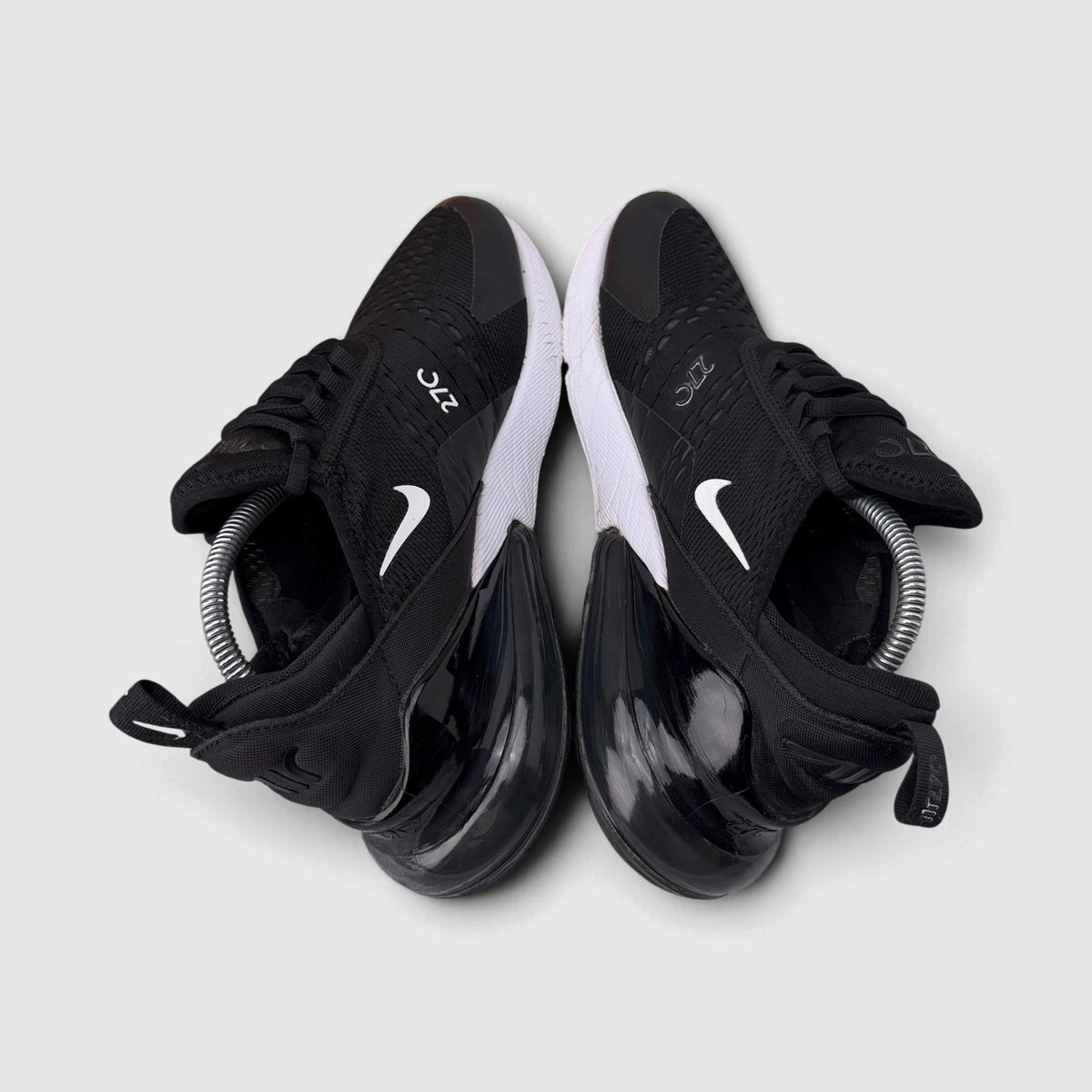 Nike Air Max 270, buty sportowe męskie w bardzo dobrym stanie rozmiar 43, widok z góry
