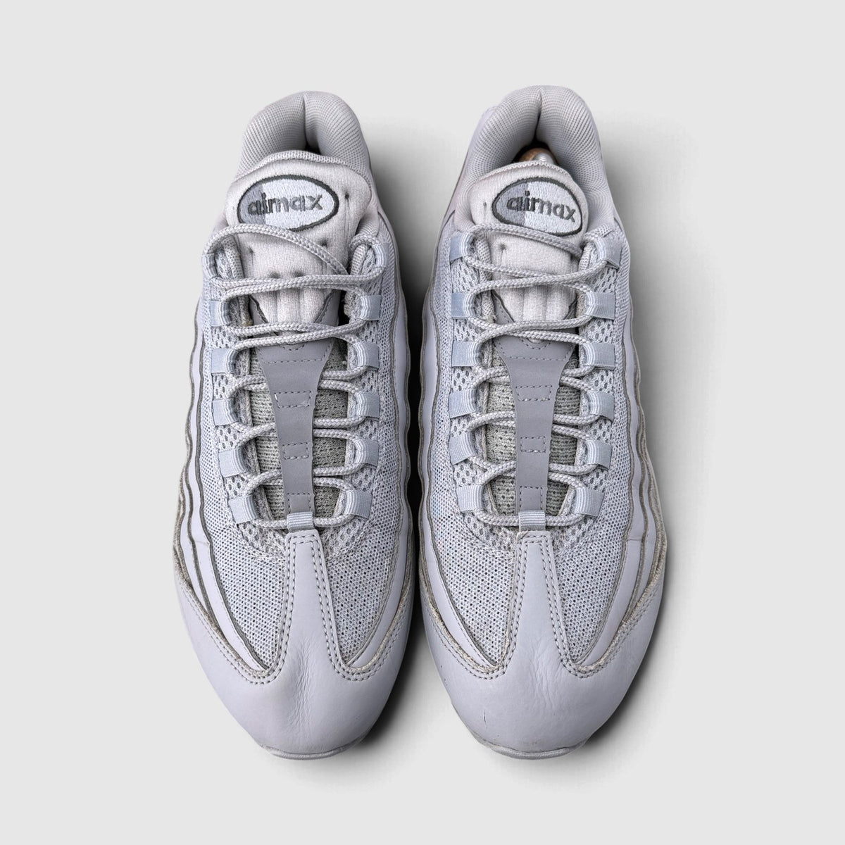 Nike Air Max 95 Wolf Grey, buty sportowe męskie w bardzo dobrym stanie rozmiar 44, widok z góry