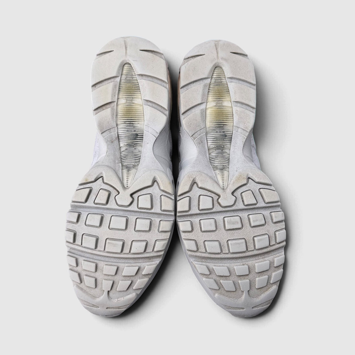 Nike Air Max 95 Wolf Grey, buty sportowe męskie w bardzo dobrym stanie rozmiar 44, podeszwa