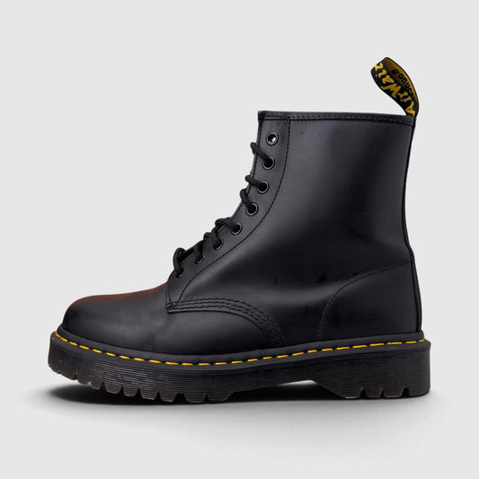 Dr. Martens Lace Up Leather Boots, botki męskie w bardzo dobrym stanie rozmiar 45, boczny profil, prawa strona