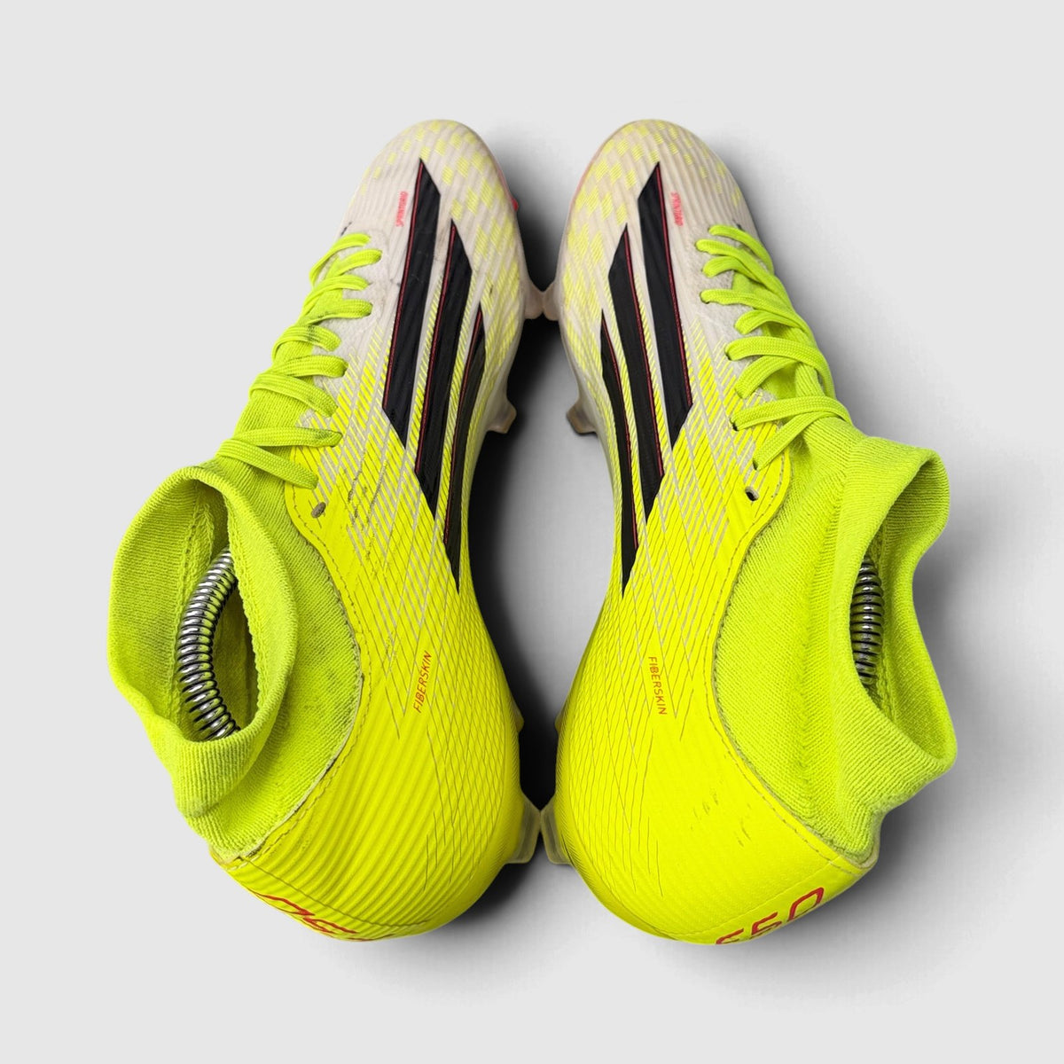 Adidas F50 League, buty sportowe męskie w bardzo dobrym stanie rozmiar 41 1/3, widok z góry