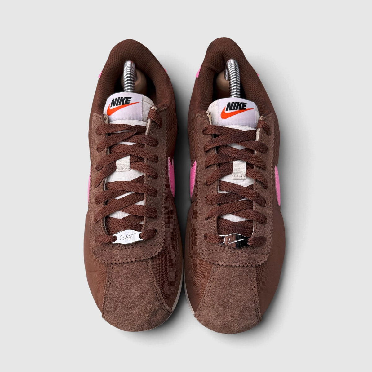Nike Classic Cortez, buty sportowe damskie w bardzo dobrym stanie rozmiar 38.5, widok z góry
