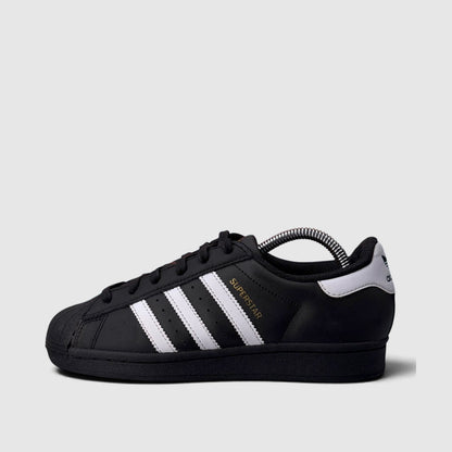 Adidas Superstar, buty sportowe damskie w bardzo dobrym stanie rozmiar 37 1/3, boczny profil, lewa strona