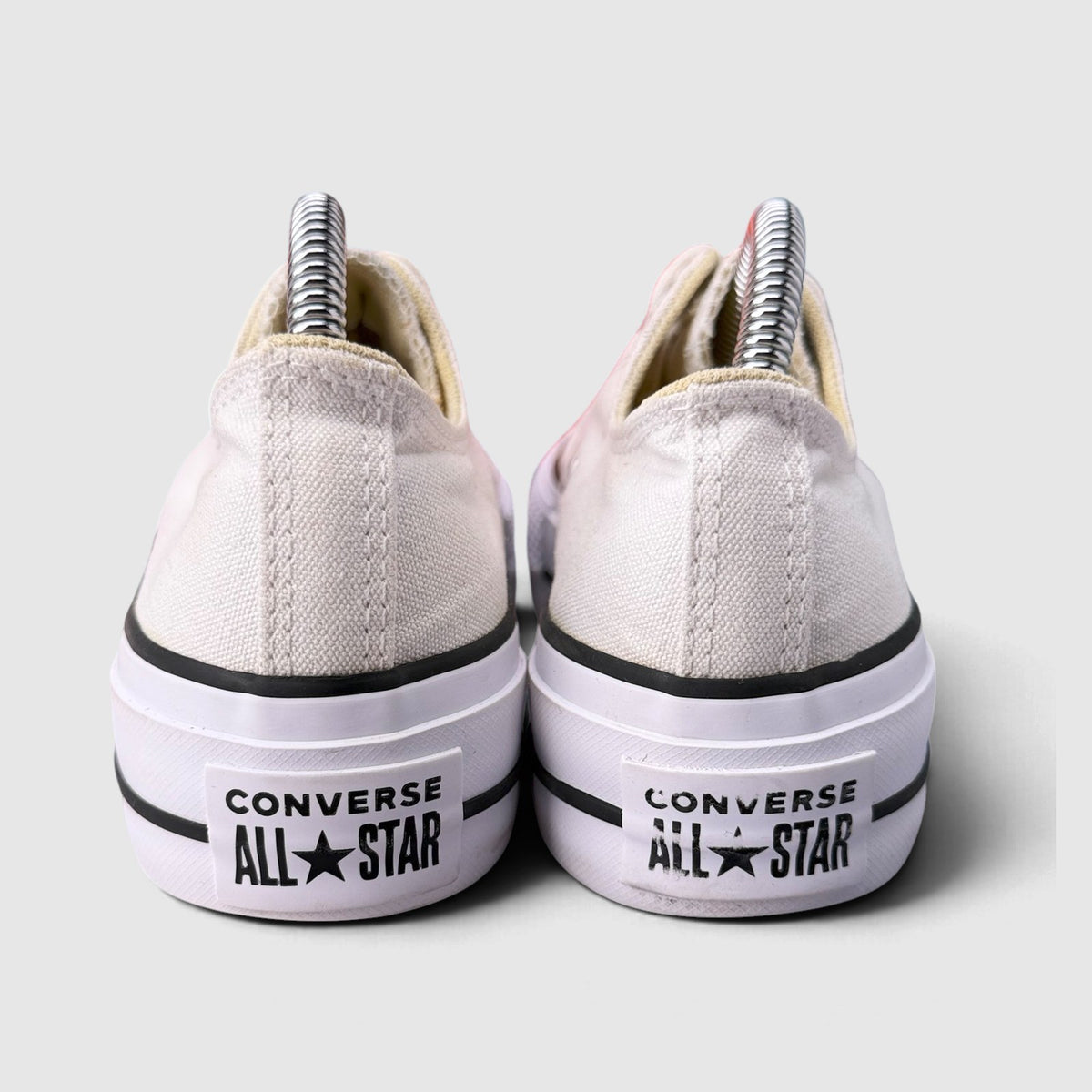 Converse Chuck Taylor All Star Lift, buty sportowe damskie w dobrym stanie rozmiar 37, widok z tyłu