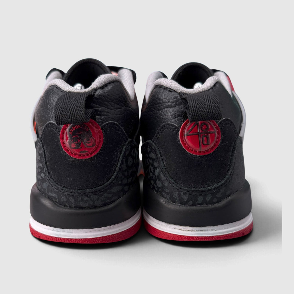 Nike Air Jordan Spizike Low, buty sportowe damskie w bardzo dobrym stanie rozmiar 39, widok z tyłu