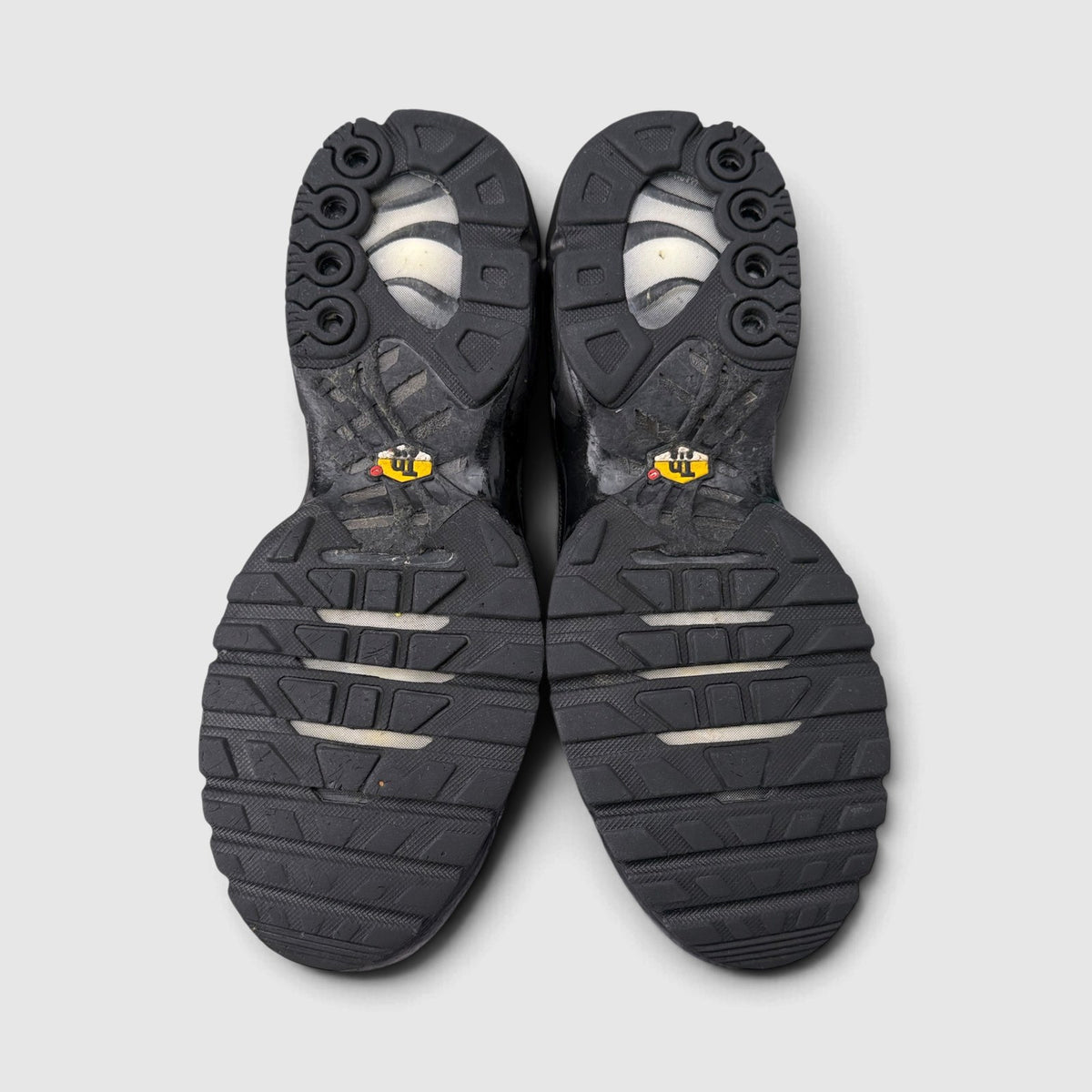Nike Air Max Plus Triple Black, buty sportowe męskie w bardzo dobrym stanie rozmiar 42.5, podeszwa