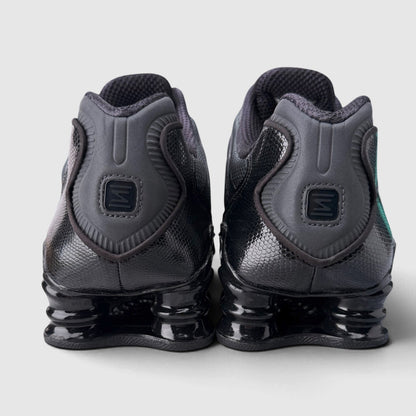 Nike Shox TL, buty sportowe męskie w bardzo dobrym stanie rozmiar 45, widok z tyłu