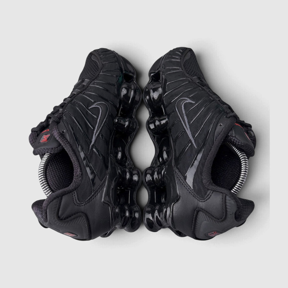 Nike Shox TL Triple Black, buty sportowe damskie w bardzo dobrym stanie rozmiar 38.5, widok z góry