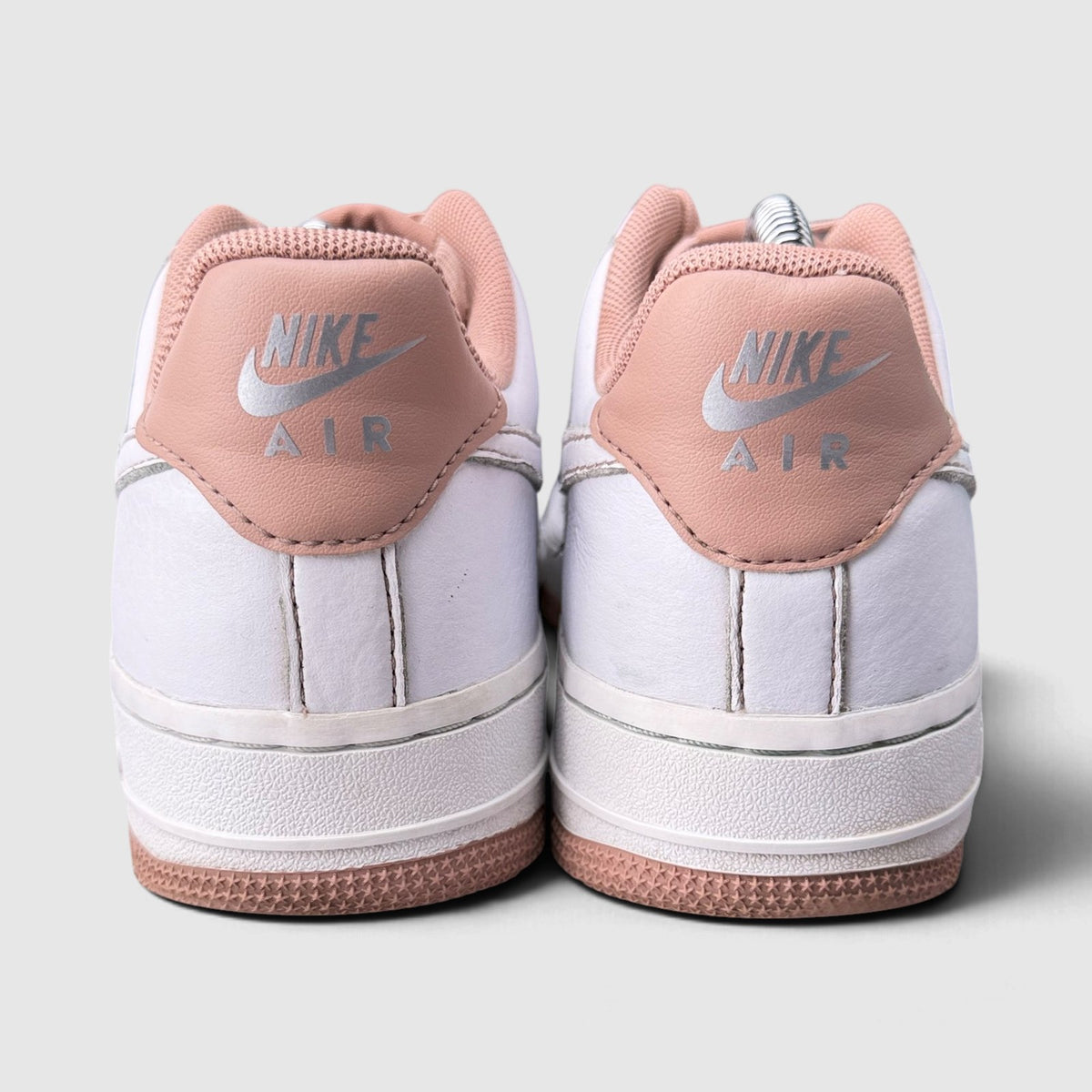 Nike Air Force 1 '07 Mini Jewel, buty sportowe damskie w bardzo dobrym stanie rozmiar 38, widok z tyłu