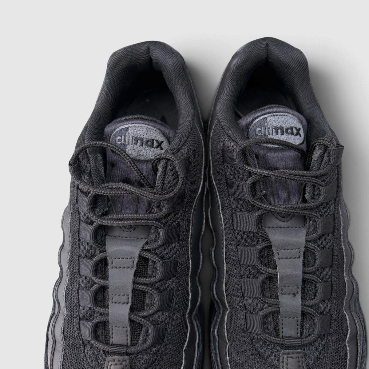 Nike Air Max 95 OG Black, buty sportowe męskie w bardzo dobrym stanie rozmiar 45.5, widok z góry