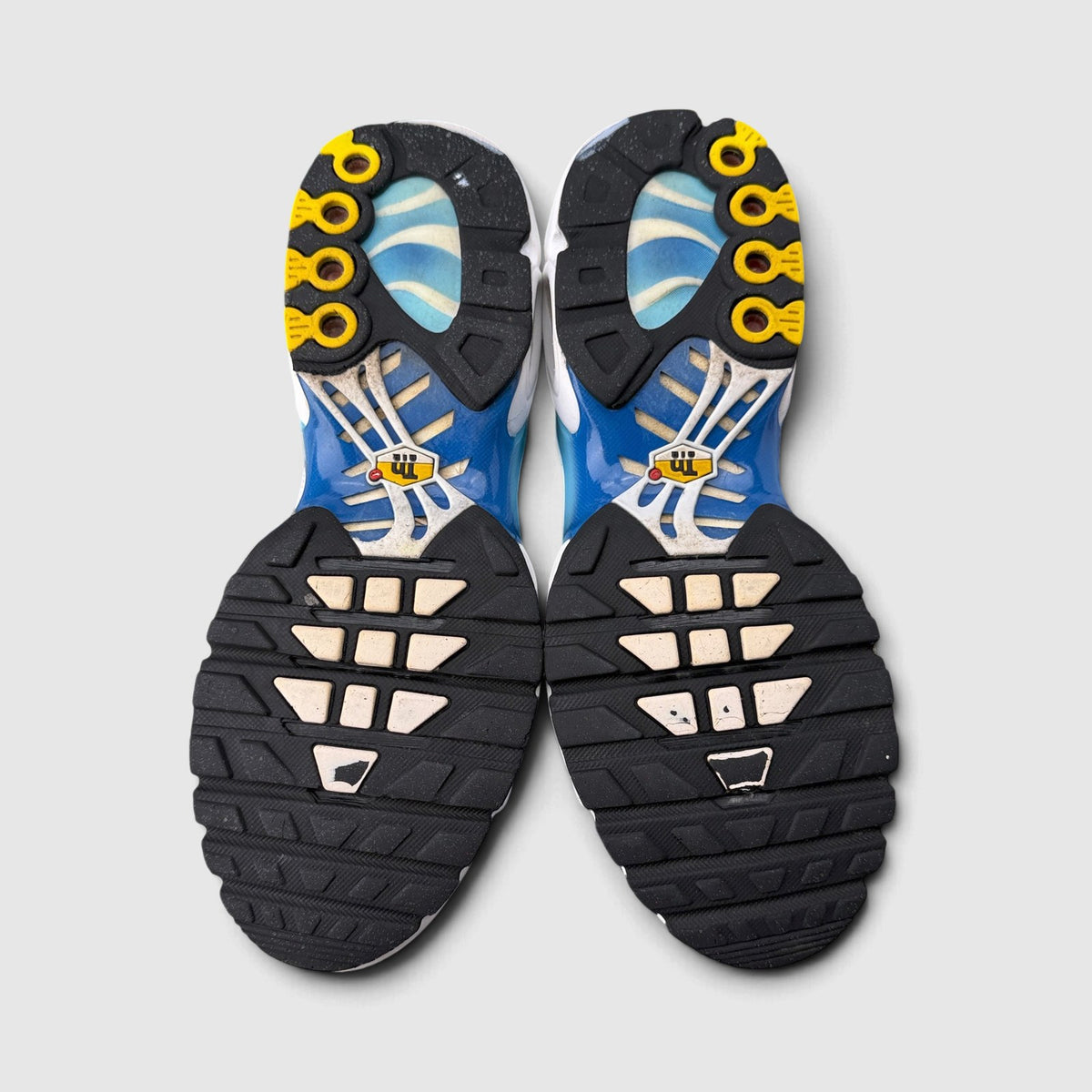Nike Air Max Plus, buty sportowe męskie w bardzo dobrym stanie rozmiar 42, podeszwa