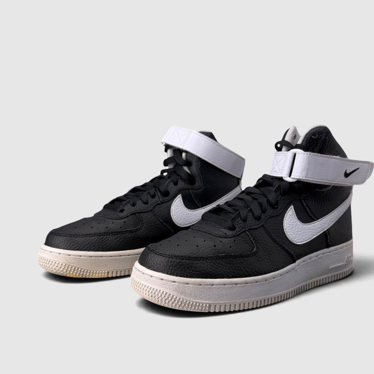 Nike Air Force 1 High Yin, buty sportowe damskie w bardzo dobrym stanie rozmiar 40, para butów