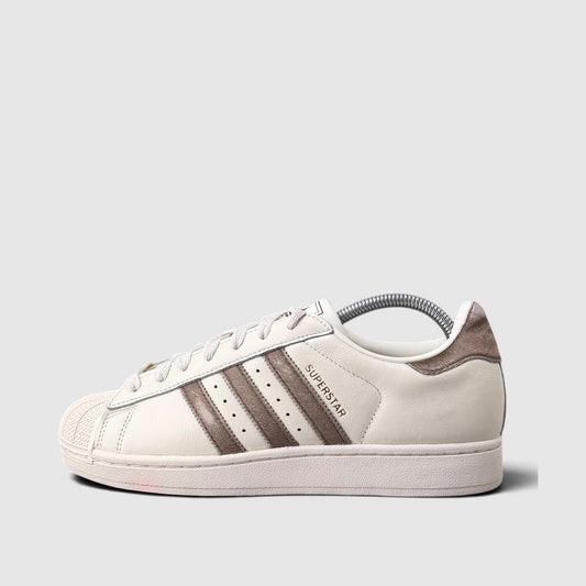 Adidas Superstar II, buty sportowe damskie w bardzo dobrym stanie rozmiar 40 2/3, boczny profil, lewa strona