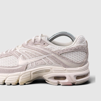 Nike Air Max Moto 2K SE, buty sportowe damskie w bardzo dobrym stanie rozmiar 37.5, detal