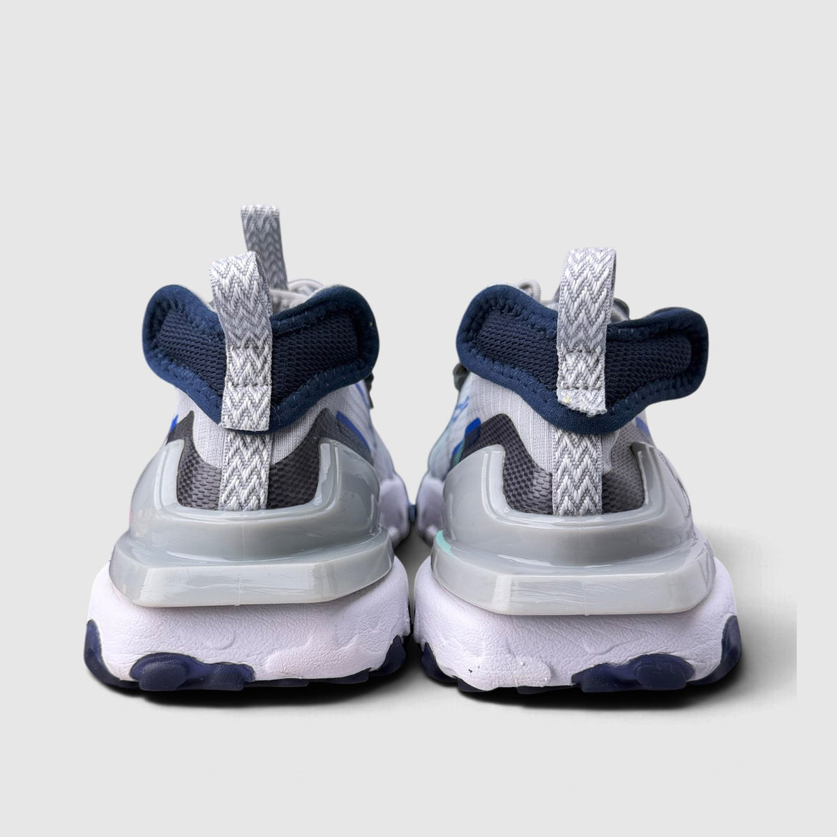 Nike React Vision Grey Blue, buty sportowe męskie w bardzo dobrym stanie rozmiar 43, widok z tyłu