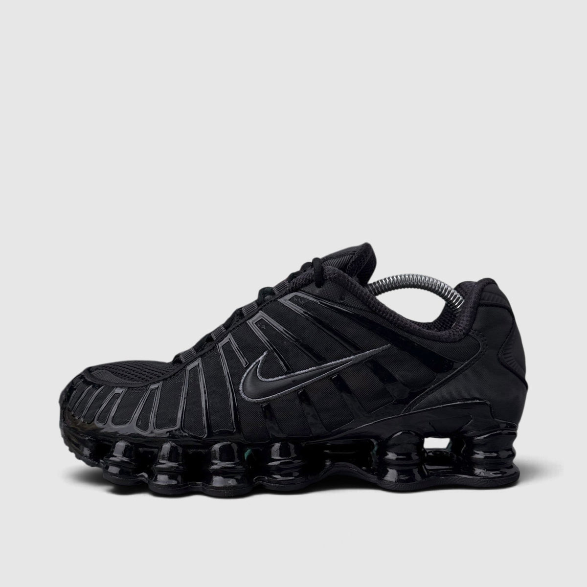 Nike Shox TL Metallic Hematite, buty sportowe męskie w bardzo dobrym stanie rozmiar 42.5, boczny profil, lewa strona
