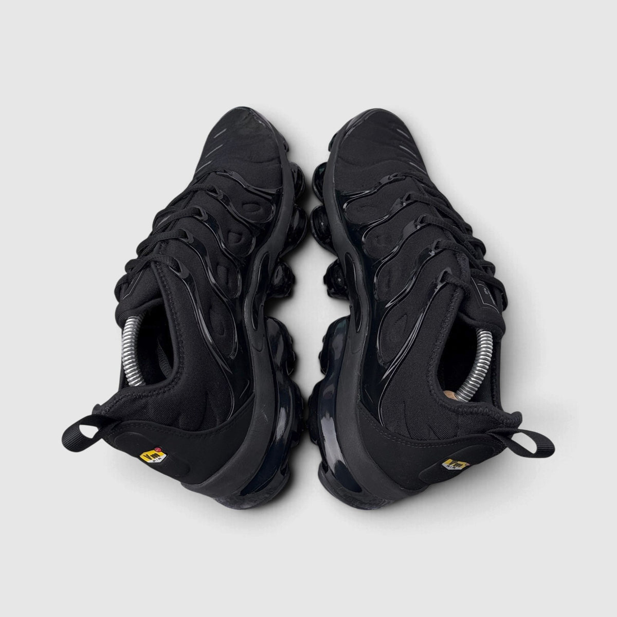 Nike Air VaporMax Plus Triple Black, buty sportowe męskie w dobrym stanie rozmiar 44.5, para butów