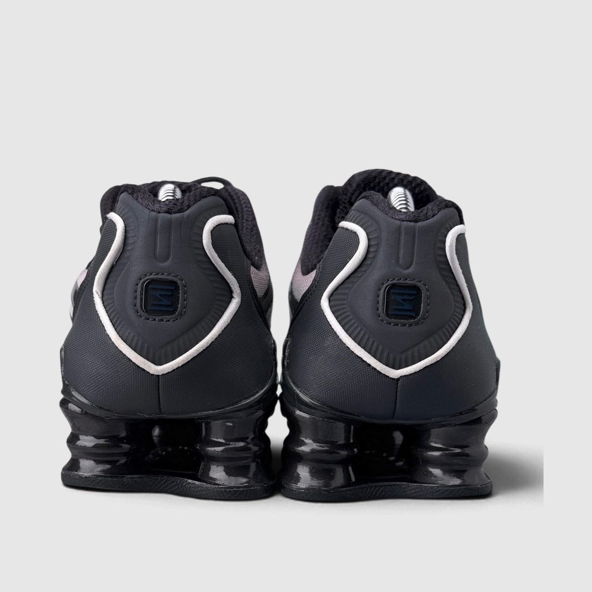 Nike Shox TL Fade, buty sportowe damskie w bardzo dobrym stanie rozmiar 38, widok z tyłu