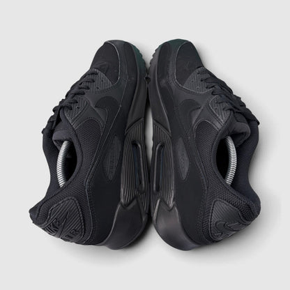 Nike Air Max 90 Triple Black, buty sportowe męskie w bardzo dobrym stanie rozmiar 46, para butów