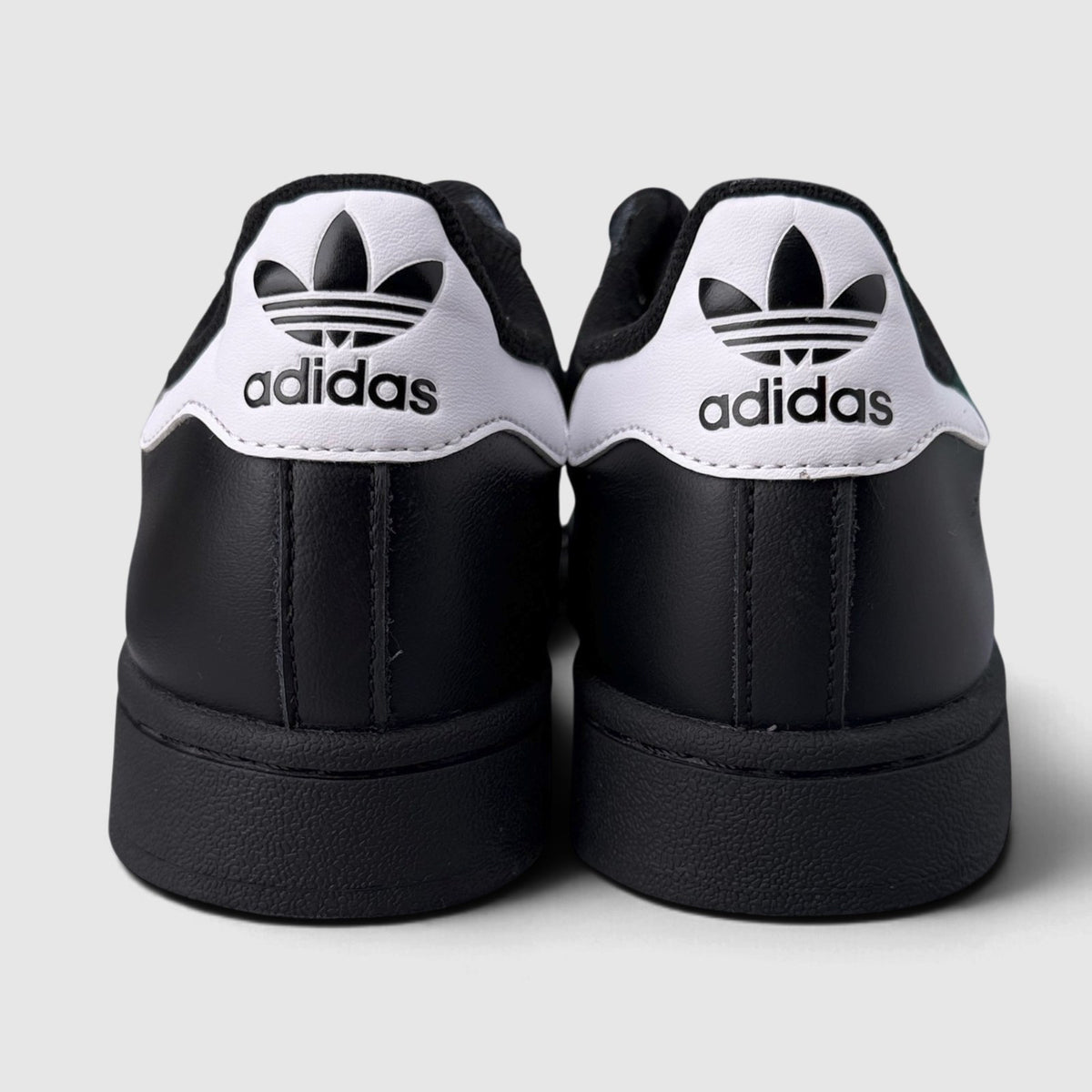 Adidas Superstar II Black White, buty sportowe damskie w bardzo dobrym stanie rozmiar 38, widok z tyłu